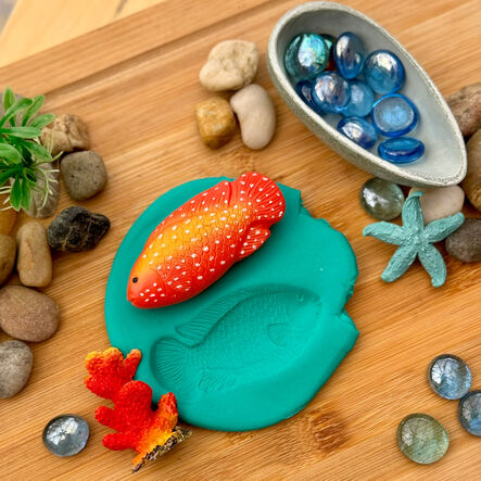 Yellow Door Sensory Stone Fish 8pc  hi\-res